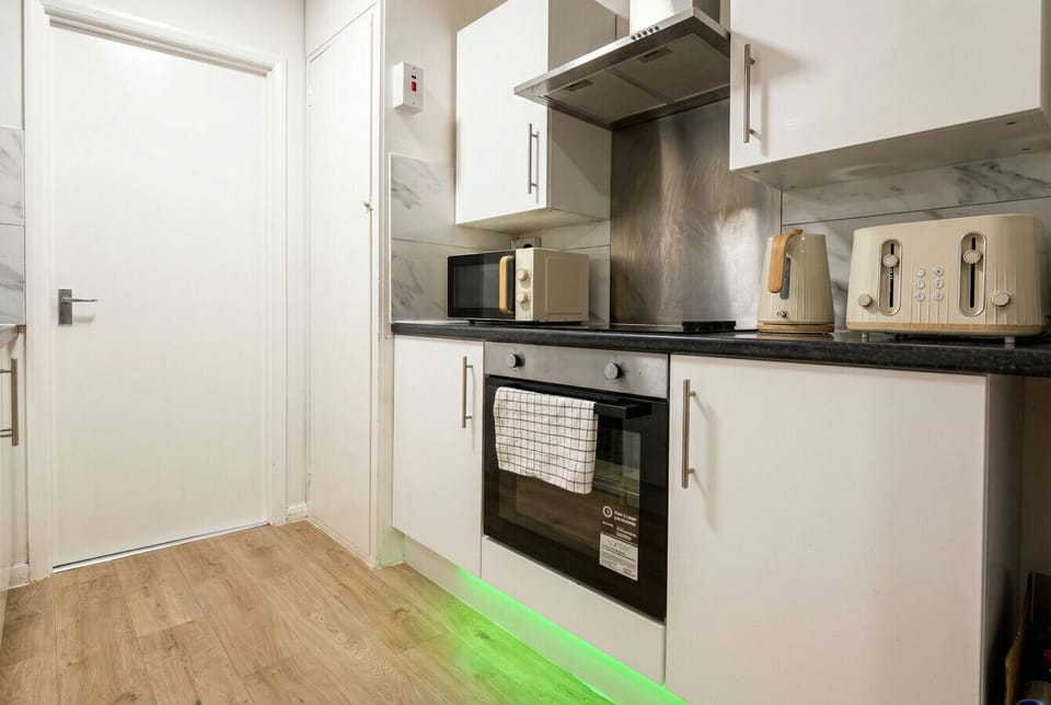A fully equipped kitchen with oven, microwave, kettle and toaster means you can cook every meal just as you like it.