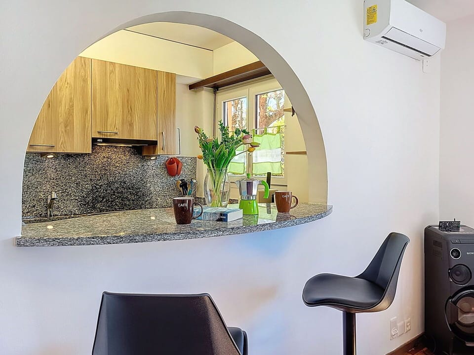 Interior Design, Furniture, Lighting, Flooring, Ceiling, Floor, Room, Home, Light Fixture, Apartment