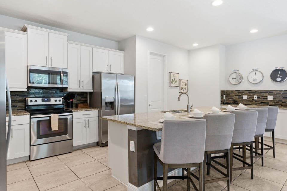 Fully equipped kitchen