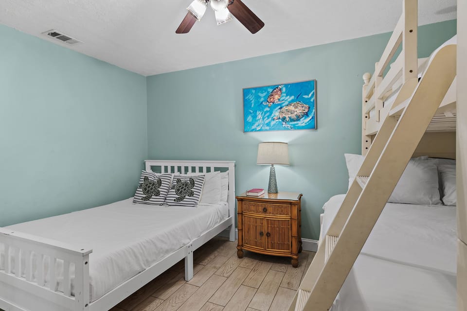 Guest bedroom