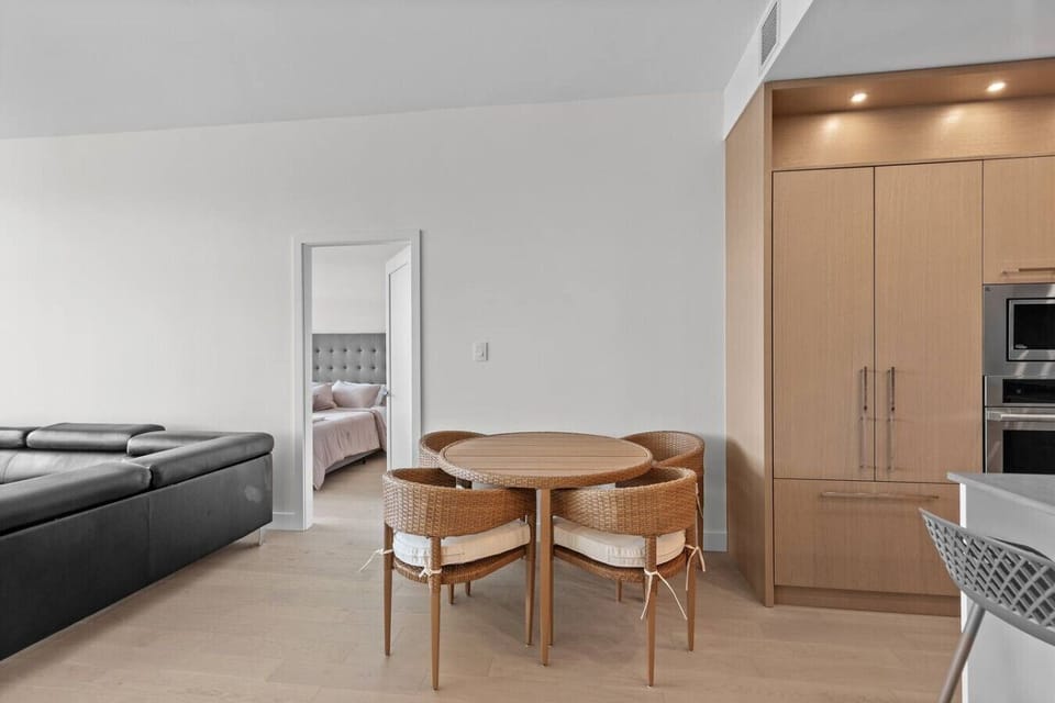 Dining/Kitchen