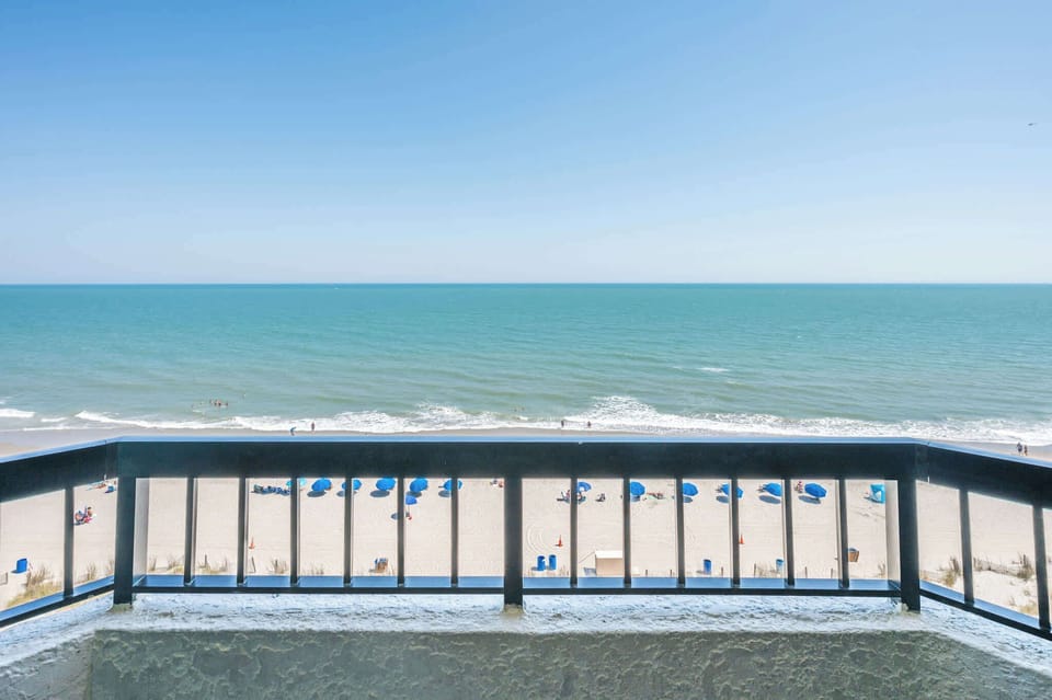  Breathtaking Ocean Views 🌊
