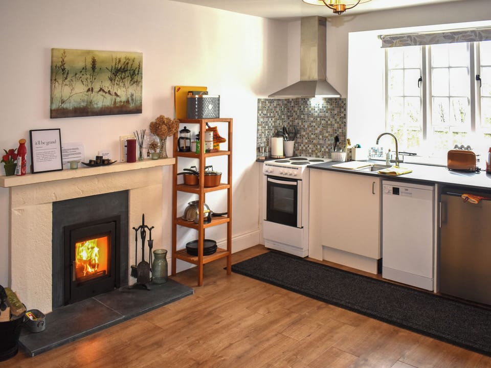 Kitchen | Little Gubbs, West Buckland