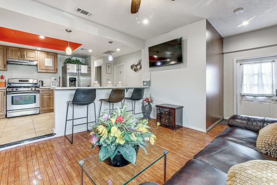Interior | Kitchen