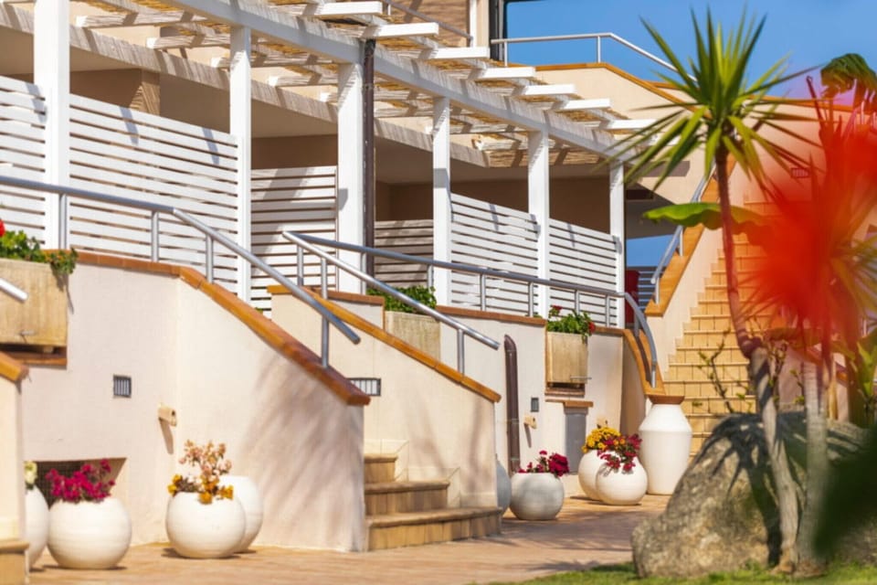 Entrance / Reception