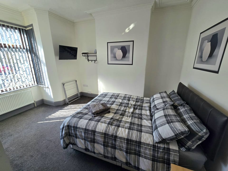 Room 1 Bedroom
