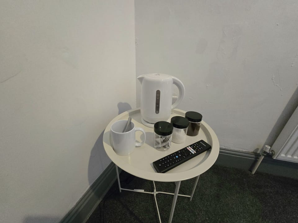 Room 4 Tea and Coffee Station