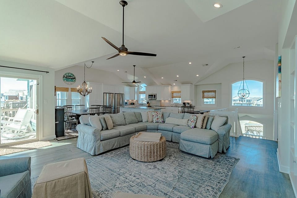 Top Level Living Area