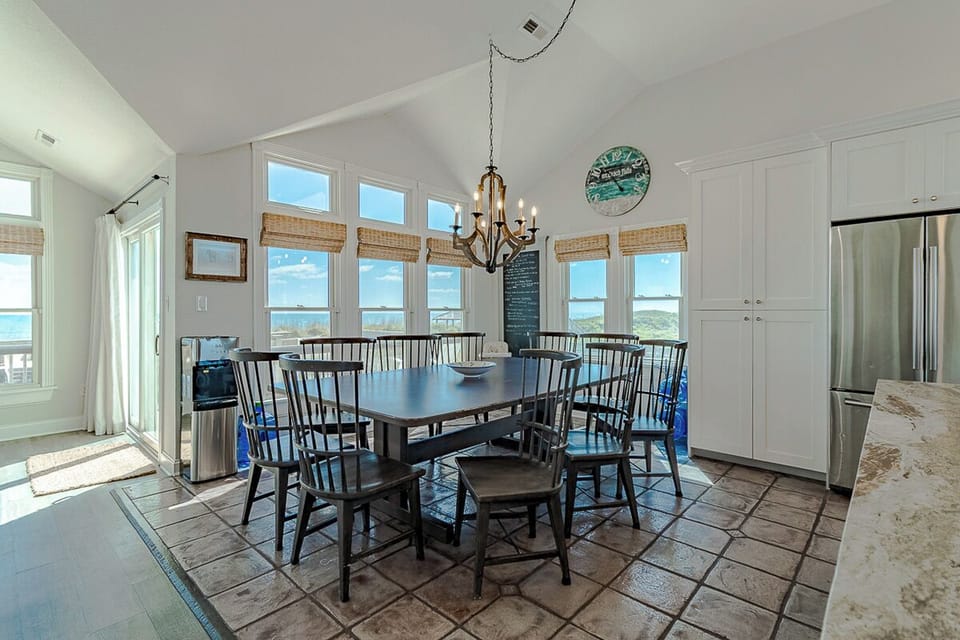 Top Level Dining Area