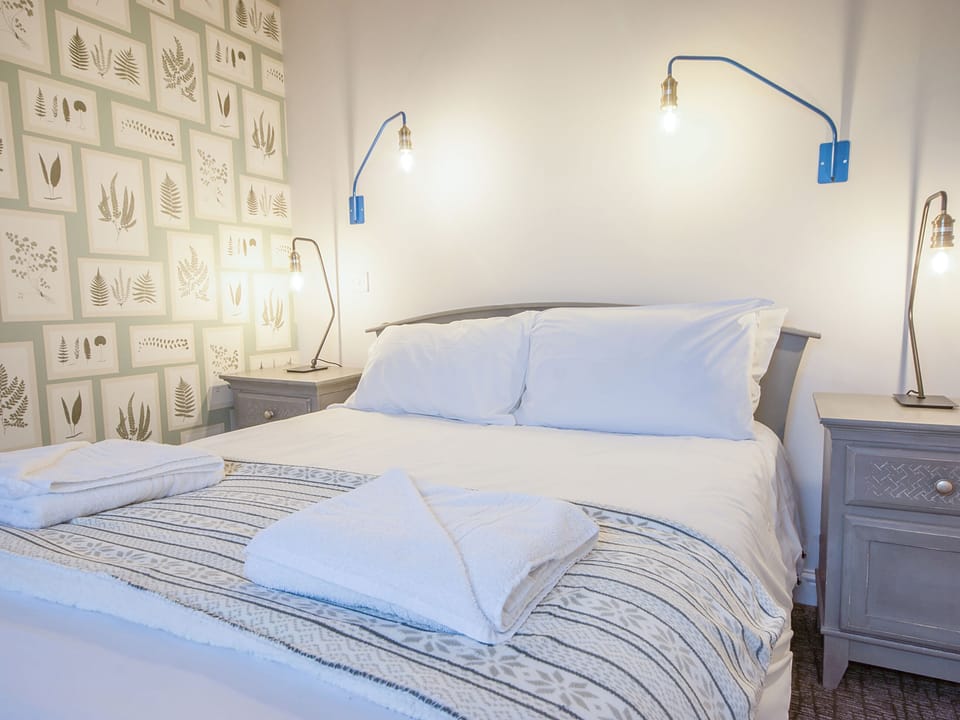 Double bedroom | Eyam - Darwin Lake, Darwin Lake, near Matlock