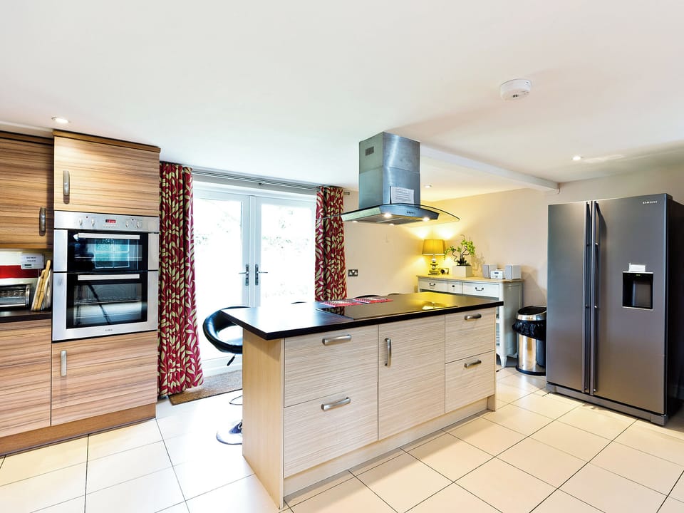 Large kitchen with breakfast area | Two Dales - Knockerdown Cottages, Carsington, near Ashbourne