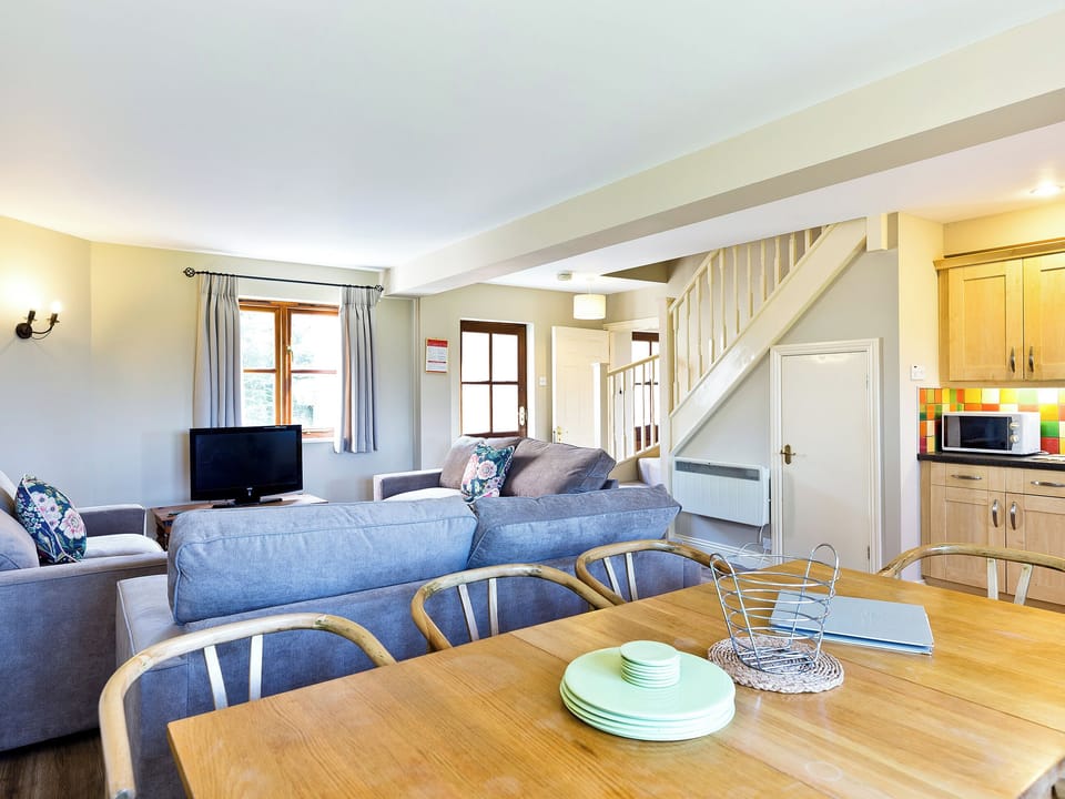 Beautifully presented open plan living space | Farwell Cottage - Knockerdown Cottages, Carsington, near Ashbourne