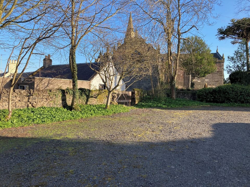 Parking | Kirkside Cottage, Upper Largo, Leven