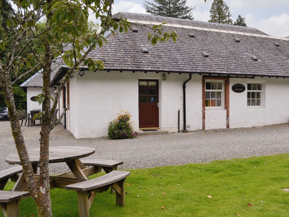Charming holiday home | Dairy Cottage - Home Farm, Glendaruel