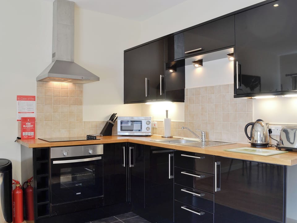 Kitchen/diner | Auchendennan - Courtyard Studio, Arden, Alexandria