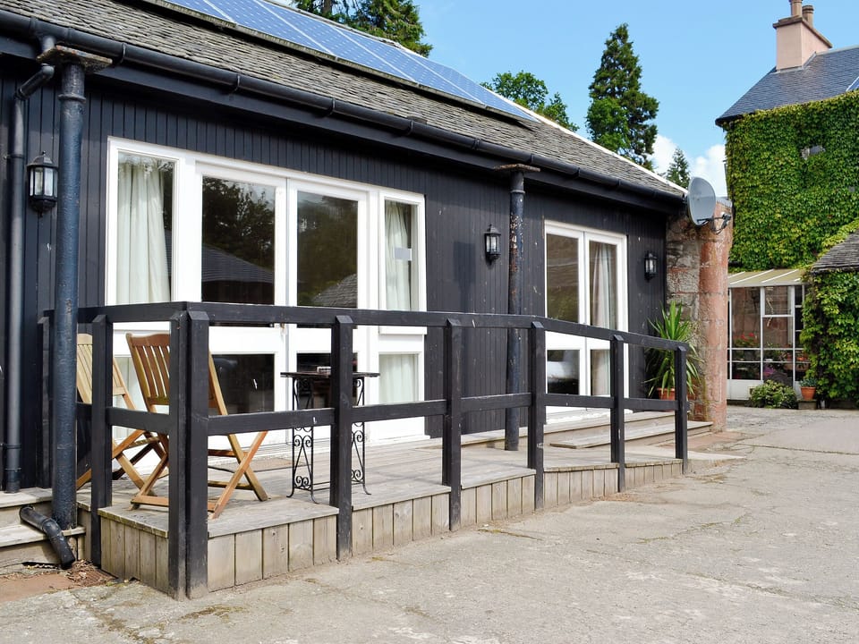 Exterior | Auchendennan - Courtyard Studio, Arden, Alexandria