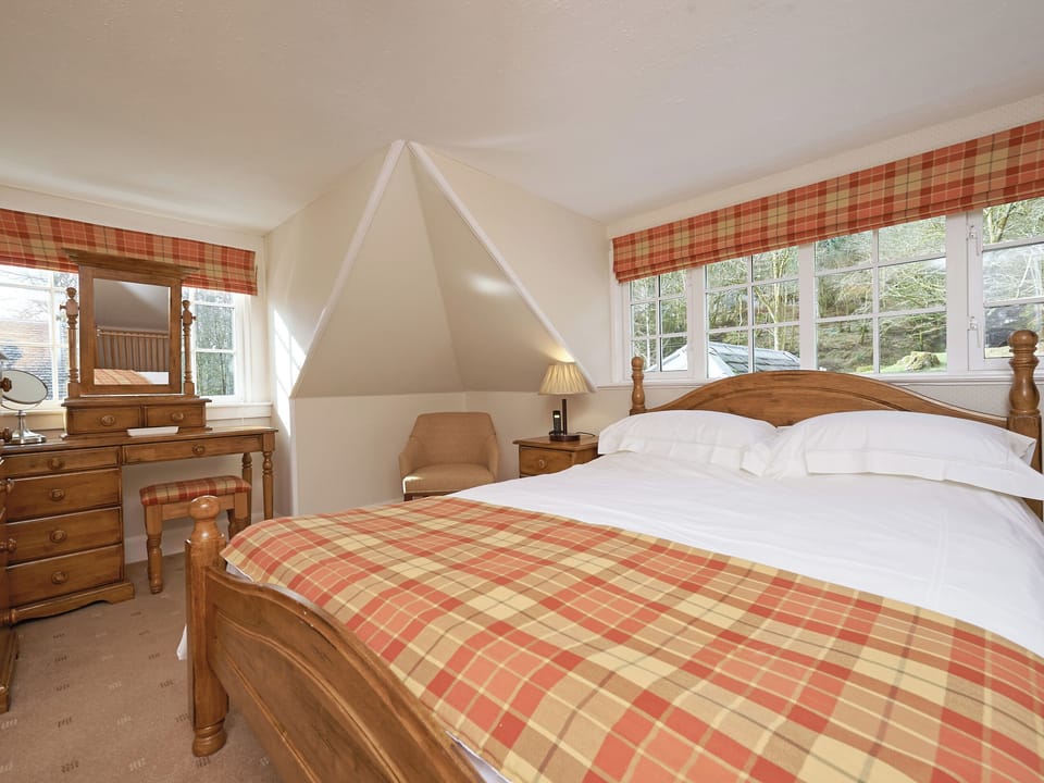 Double bedroom | Home Farm - Home Farm Cottage, Glendaruel