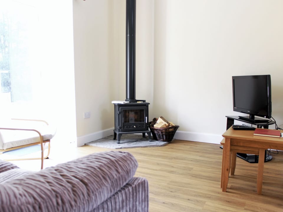 Open plan living/dining room/kitchen | Auchendennan - Primrose Cottage, Arden, Alexandria