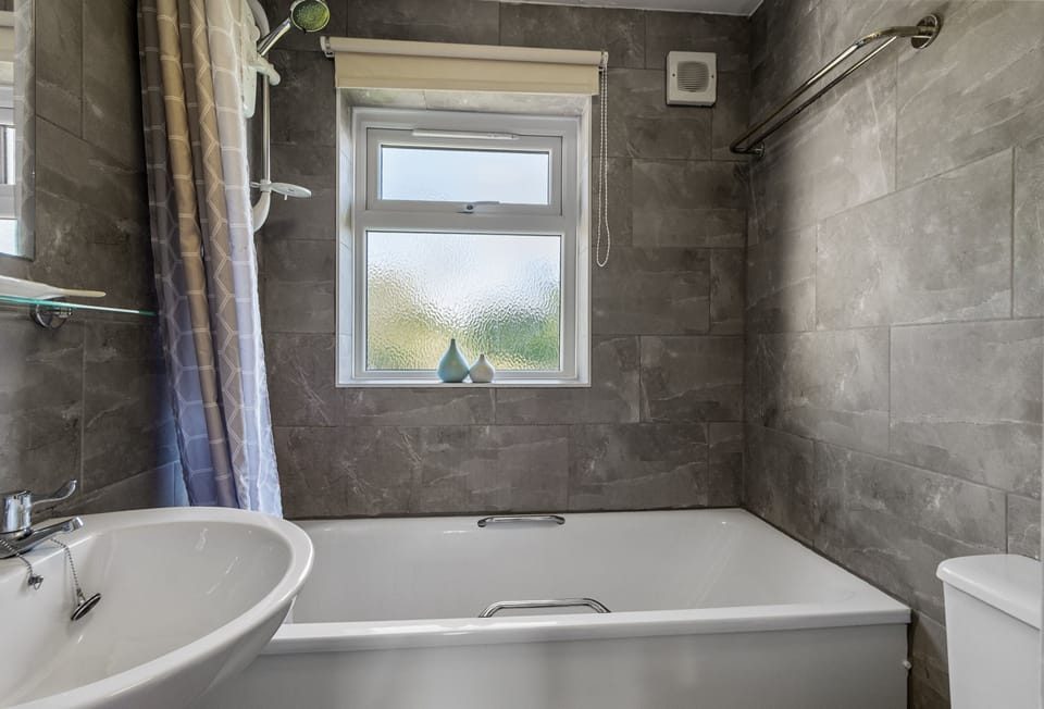 Landscove Chalet 19: