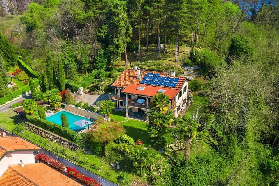 Villa Emilia - Ranco, Lake Maggiore, Italy - by NORTHITALY VILLAS vacation villa