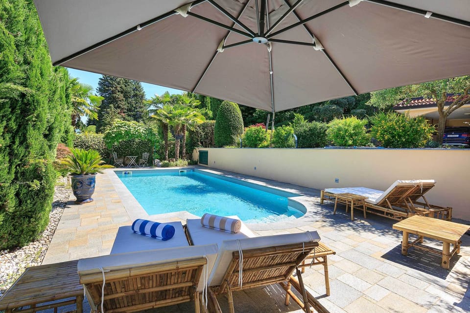 Villa Emilia - Ranco, Lake Maggiore, Italy - by NORTHITALY VILLAS vacation villa