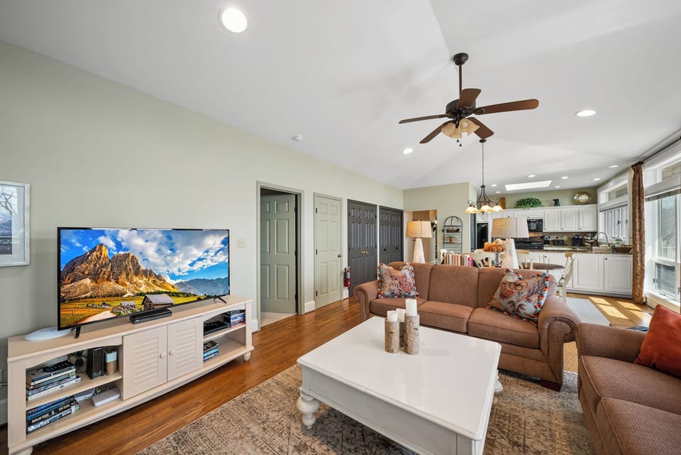 Large Screen TV with Cable