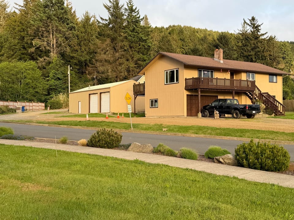 large area for off street parking boat, RV, pickups. Lots of room. 