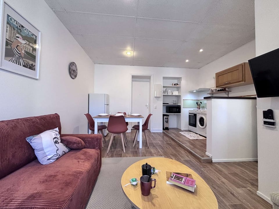 sitting area
