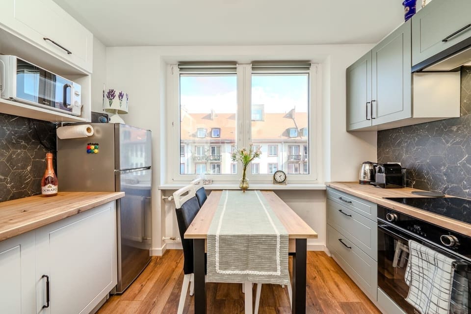Apartment Located in Wrocław Center, Old Town Square Nearby | Book Now with RENTUJEMY.COM