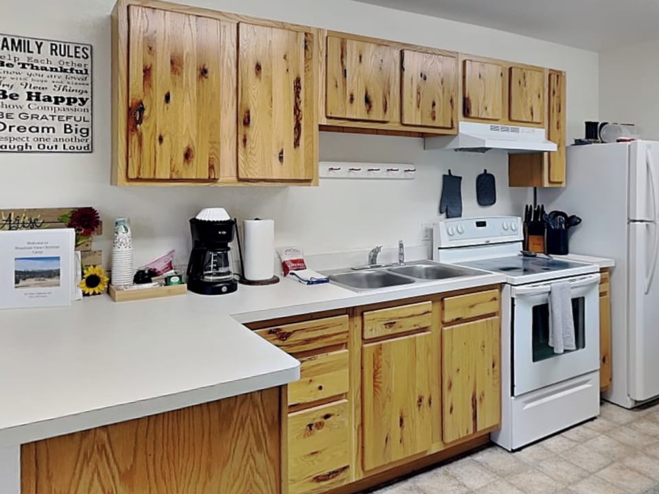 Full Kitchen