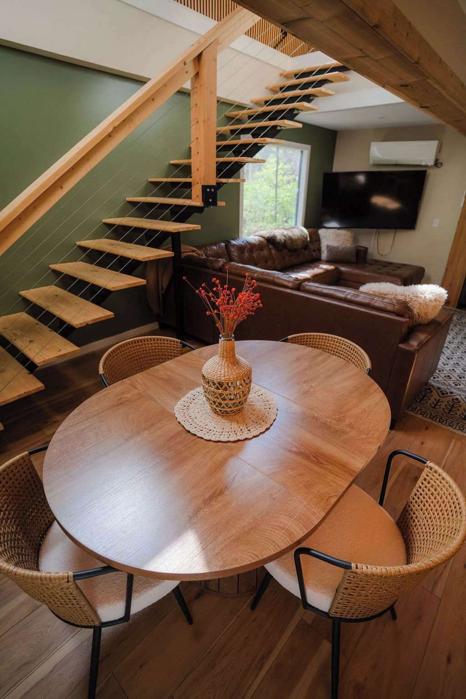 Dining Area: Chic decor meets modern design in this inviting space—perfect for meals and laughter!