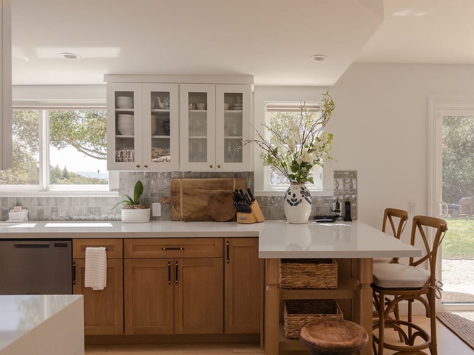 Additional Island Seating in the Chef's Kitchen