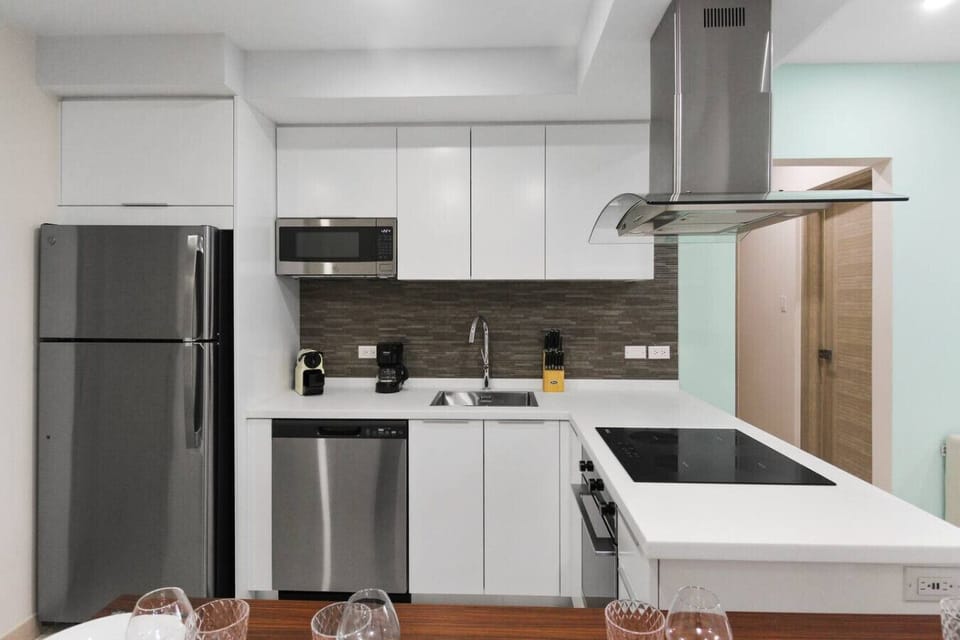 Fully equipped modern kitchen—everything you need to cook and feel right at home.