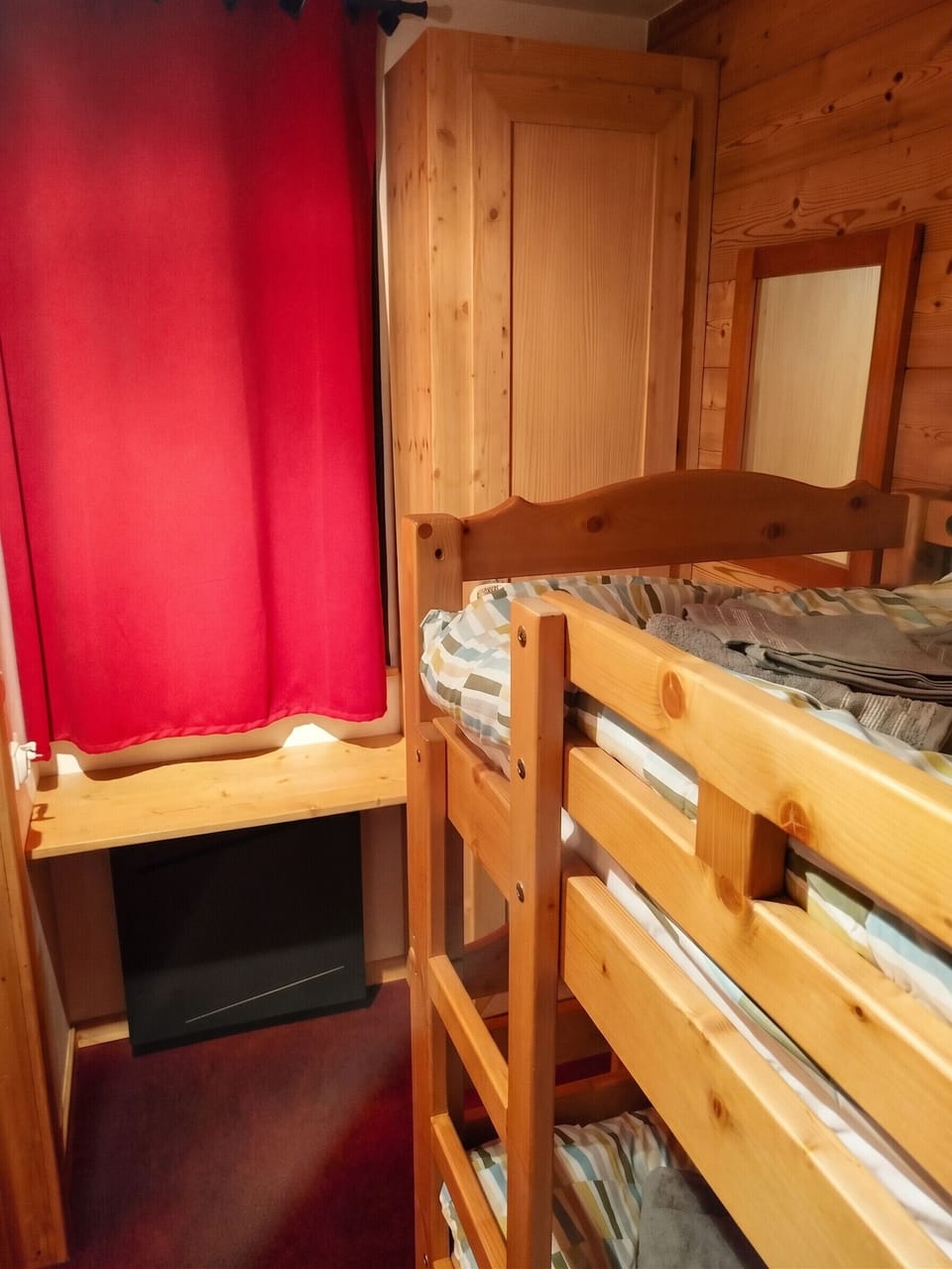 Bunk bed