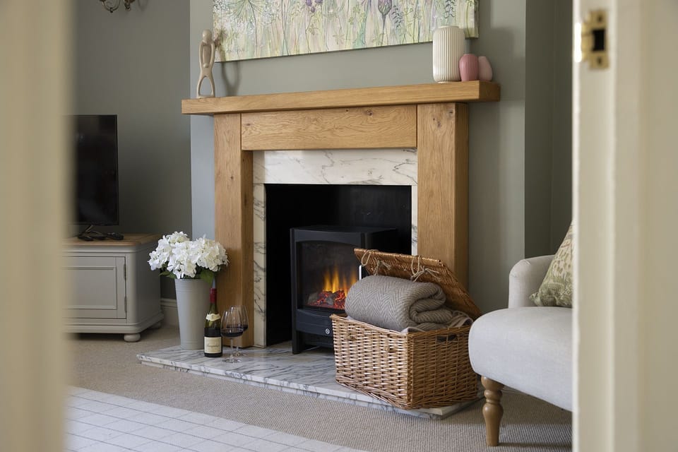 The Loft Sitting Room - StayCotswold