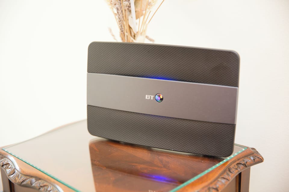 WiFi hub, good free WiFi for entertainment or working