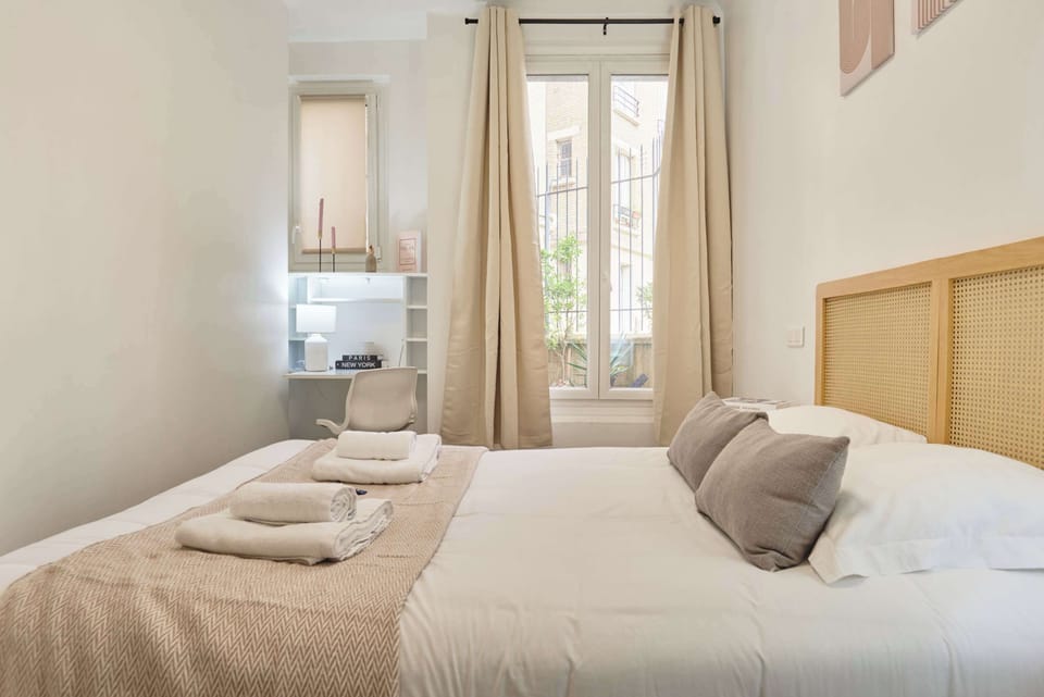 Chambre lit double 140cm