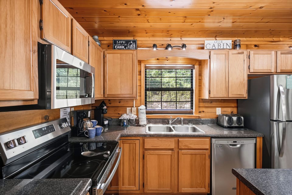 Spacious Kitchen With Everything Needed To Cook