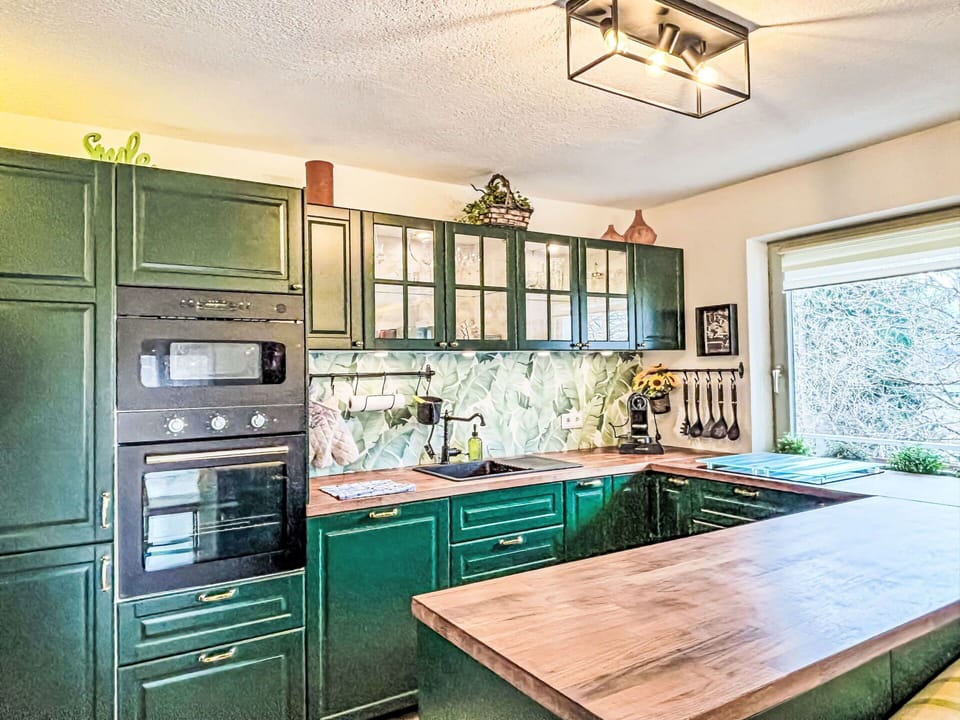 Cabinetry, Kitchen, Wood, Interior Design, Countertop, Flooring, Cupboard, Kitchen Appliance, Major Appliance, Drawer