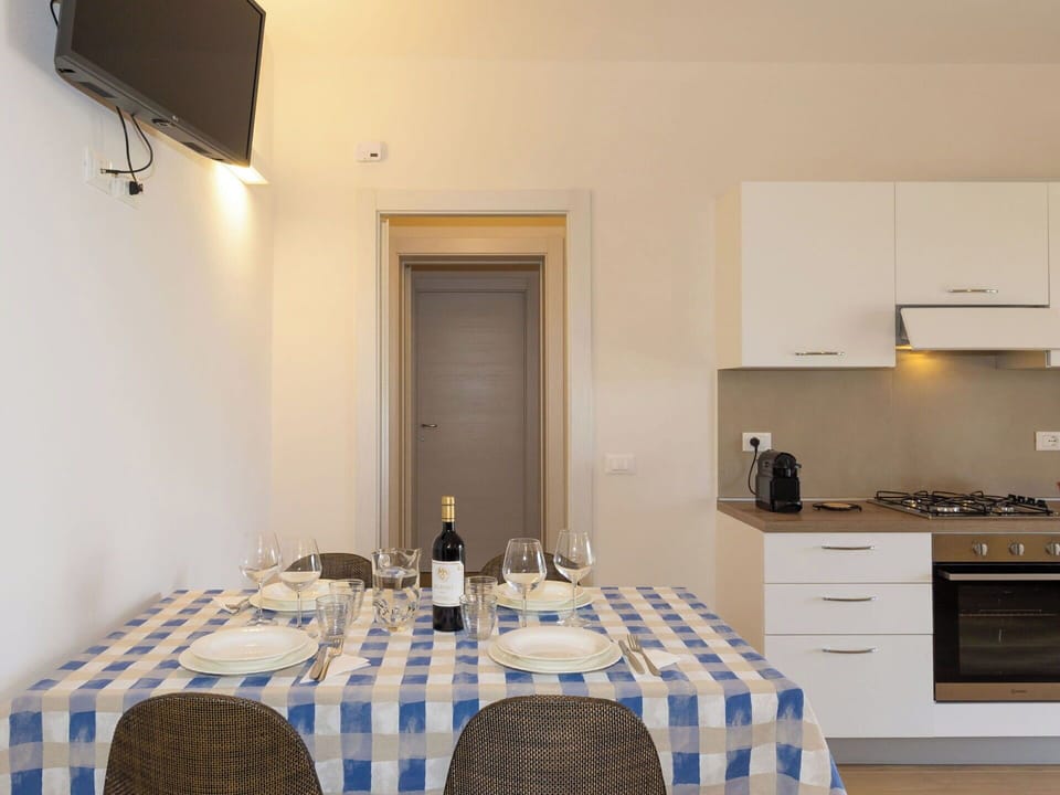 Apartment, Resort, Chair, Shade, Balcony, Kitchen & Dining Room Table, Restaurant, Eco Hotel, Hotel
