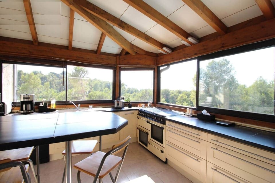 cuisine toute équipée  vue panoramique