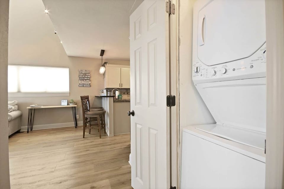 17-web-or-mls-Bridgepointe 400 (17)