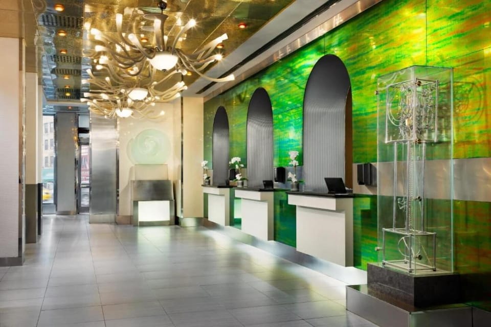 Entrance / Reception