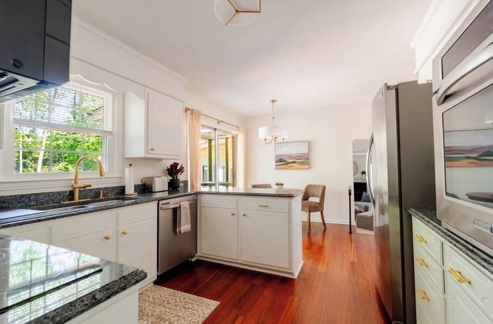 Fully stocked kitchen
