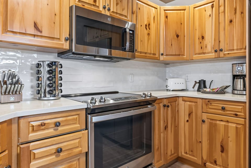 Kitchen (2nd Floor)