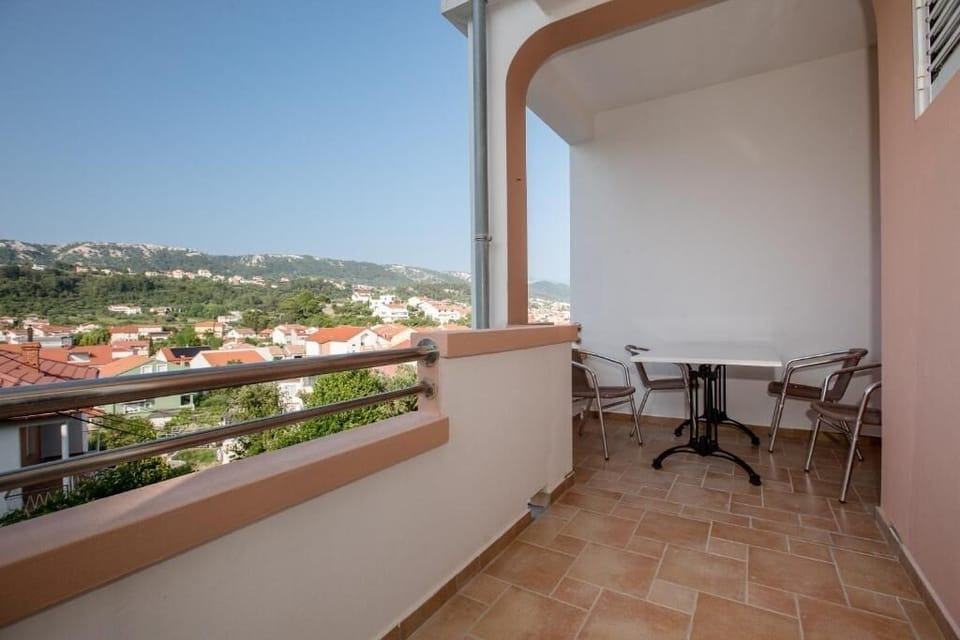 Terrace 2