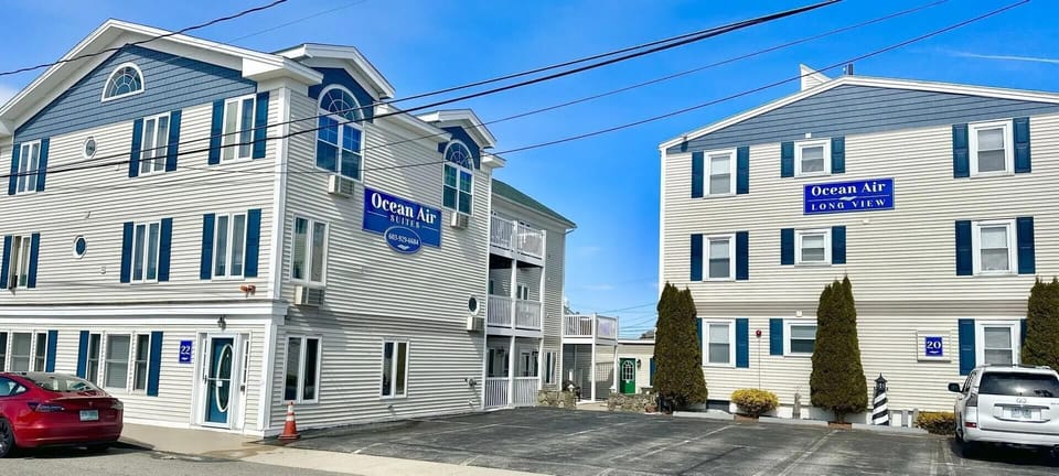 Exterior of both Ocean Air and Ling View buildings.