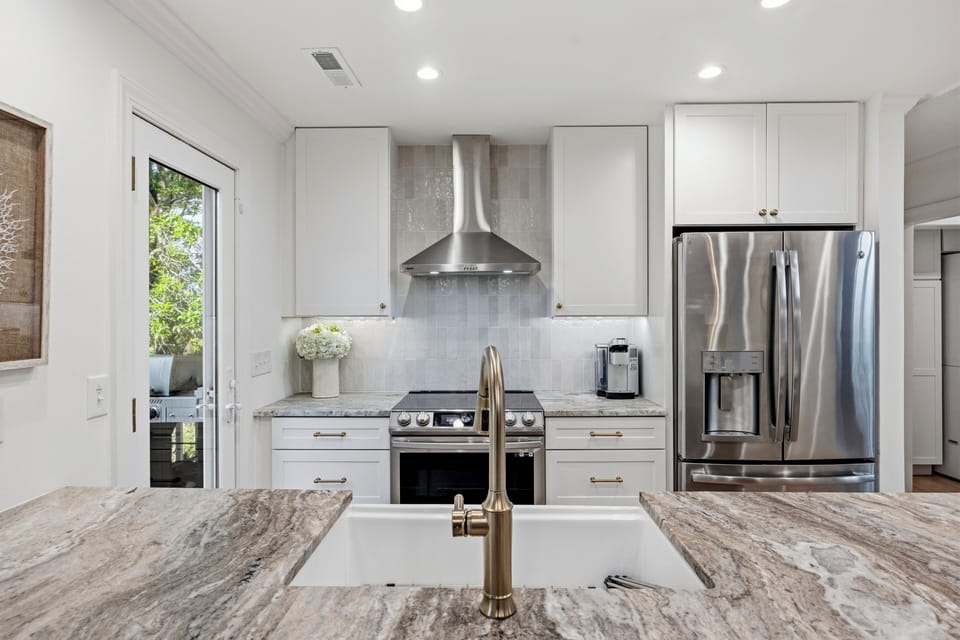 Fully updated kitchen