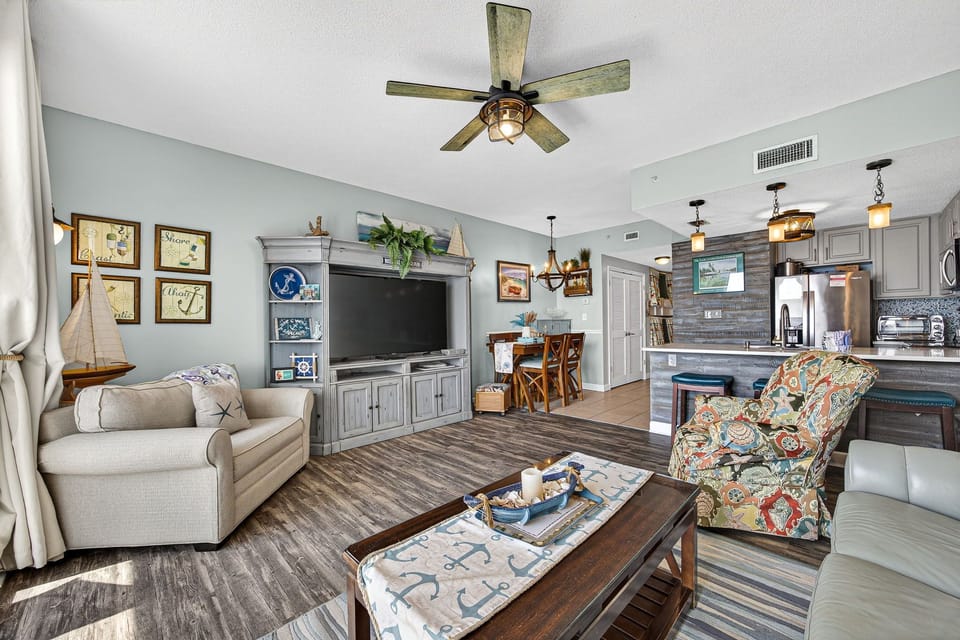 18-web-or-mls-PANHANDLE - 5115 THOMAS DR UNIT 707 - 16
