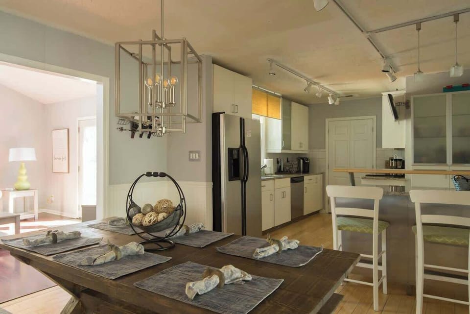 The perfect farmhouse table for breakfast in the morning. 